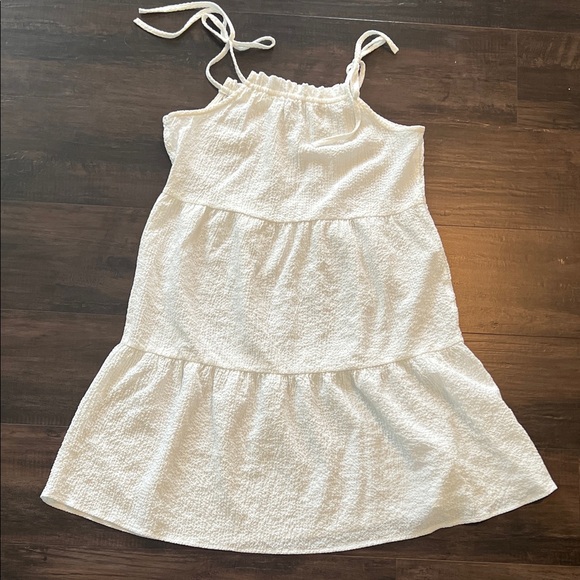 Solution Dresses & Skirts - Elegant White Midi Dress